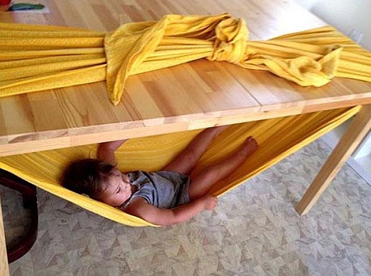 © http://www.joyfulabode.com/2012/07/29/how-to-make-a-woven-wrap-hammock/